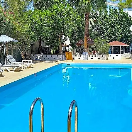 Tropicana Hotel